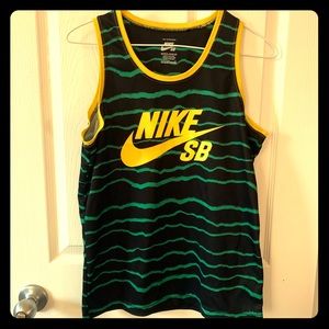 Boy’s Nike SB tank top